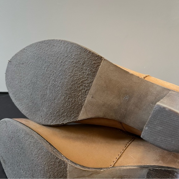 Arnold Churgin - neutral tan ankle boots - size 5.5 - Picture 7 of 8